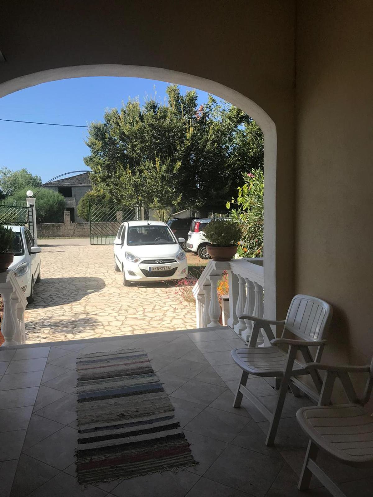 Aristidis Apartments آغيوس غيوريوس المظهر الخارجي الصورة
